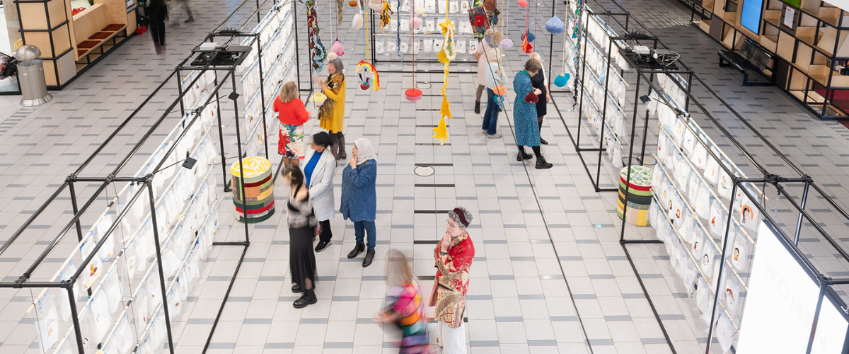 Tentoonstelling Het Vliegende Tapijt in Bibliotheek Rotterdam